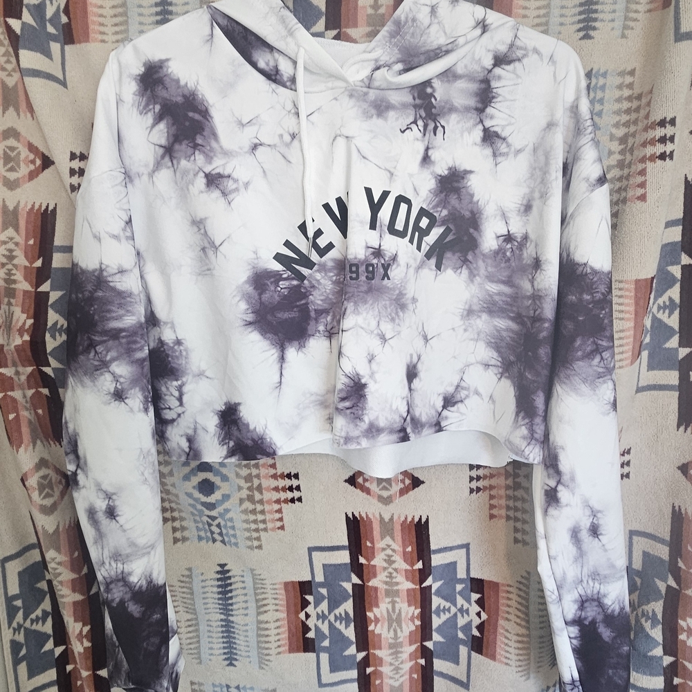 Tie-Dye New York Cropped Hoodie